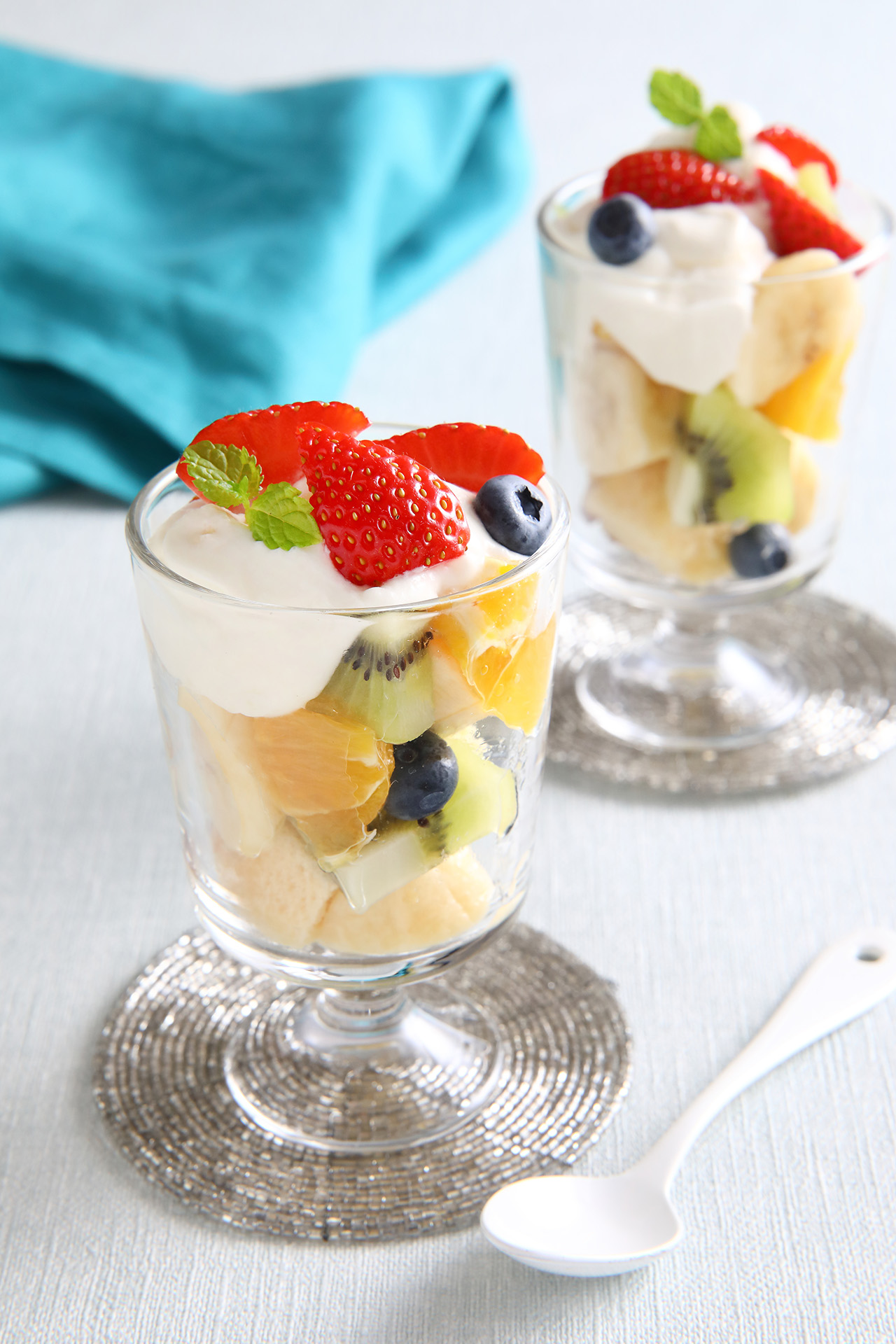 ヨーグルトクリームのトライフル